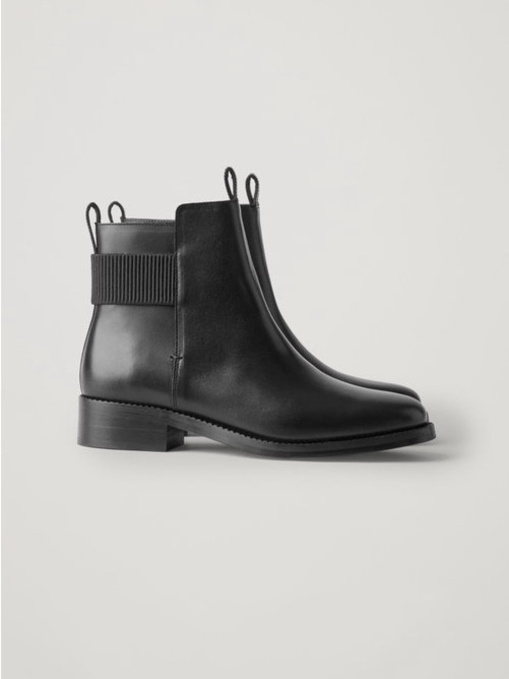 COS Leather Ribbed Detail Chelsea Boots